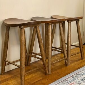 Maven Lane Luna saddle stools set of 3